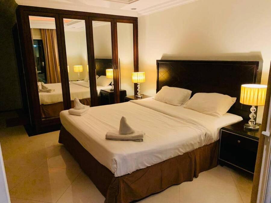 Ivory Palace Hotel Pattaya Extérieur photo