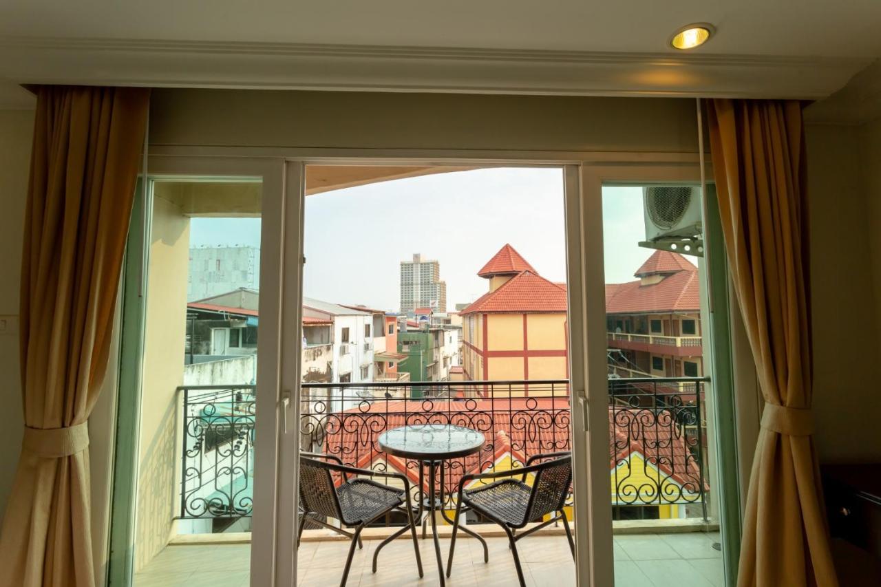 Ivory Palace Hotel Pattaya Extérieur photo