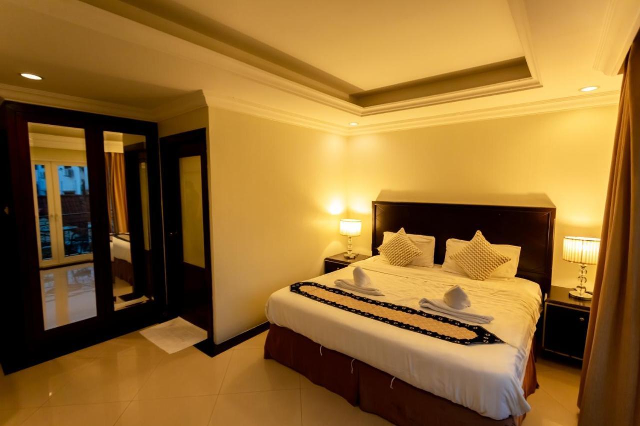 Ivory Palace Hotel Pattaya Extérieur photo