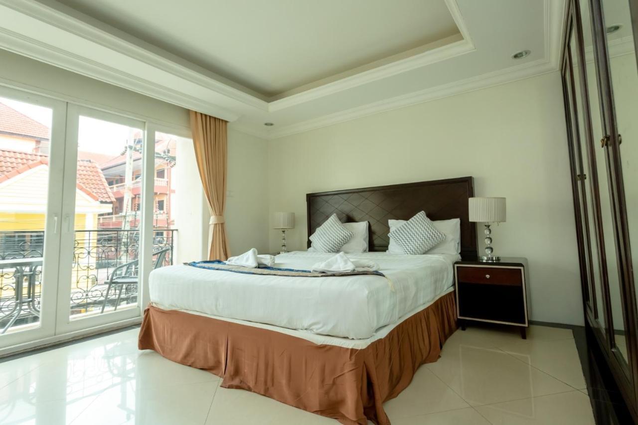 Ivory Palace Hotel Pattaya Extérieur photo